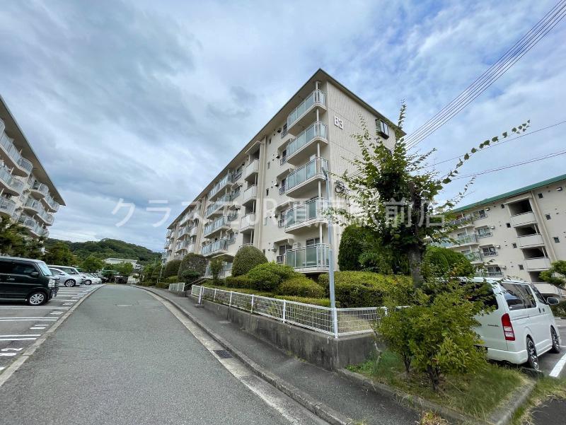 名谷18団地83号棟