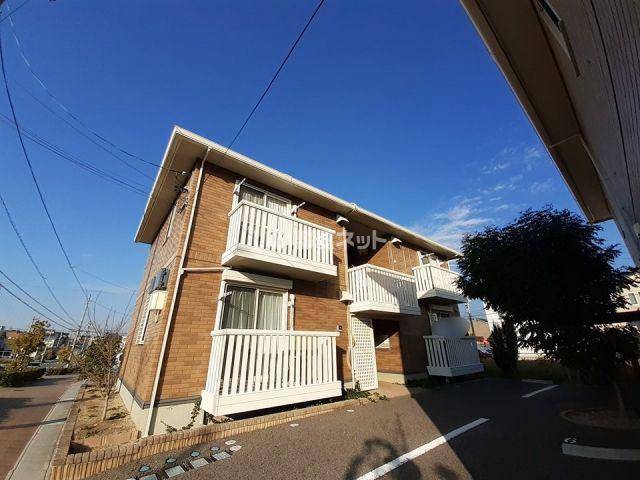 ファミール森西 A