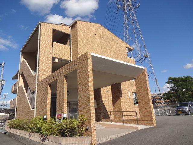 WHITIA COURT 三田横山