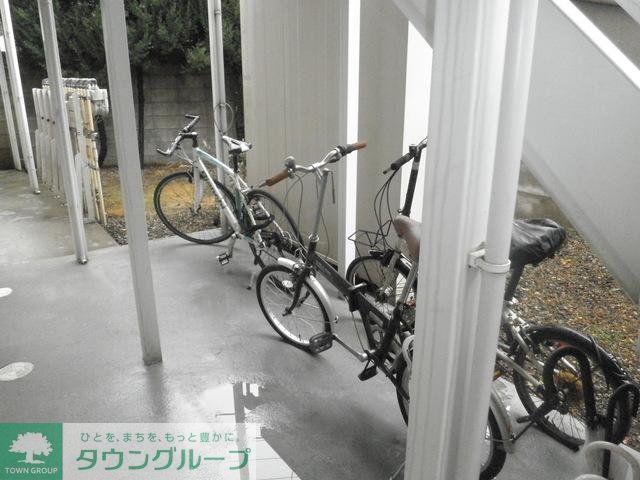 リリックコート中根ヒルズ