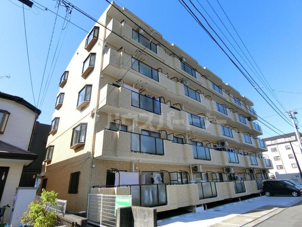 第11泉マンション