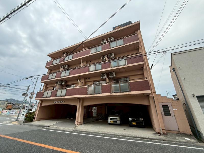 グランデュール松岡