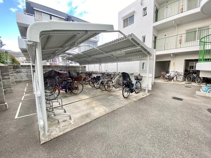 青木グリーンハイツ
