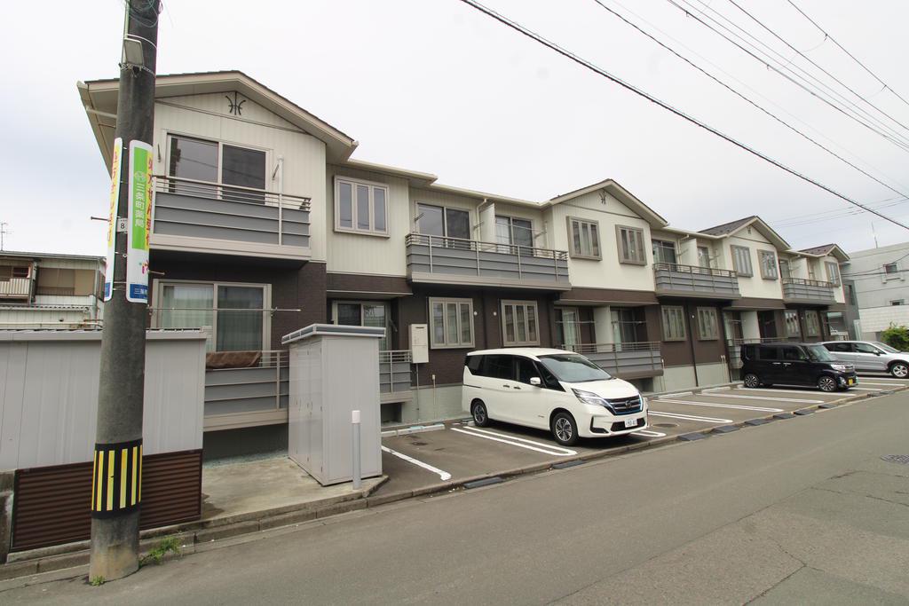 シャーメゾン三条町