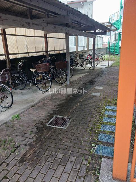 朋栄ハイツ2号館