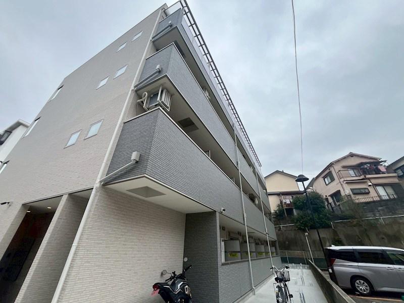 プルメリア関大前