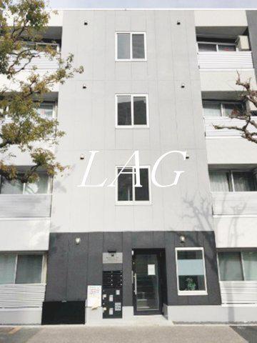 WED COURT NISHIARAI HOUSE