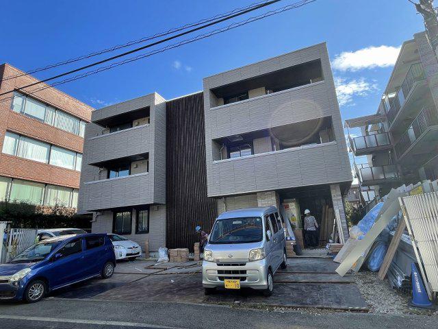 ブルーライン 仲町台駅 徒歩12分 3階建 築2年