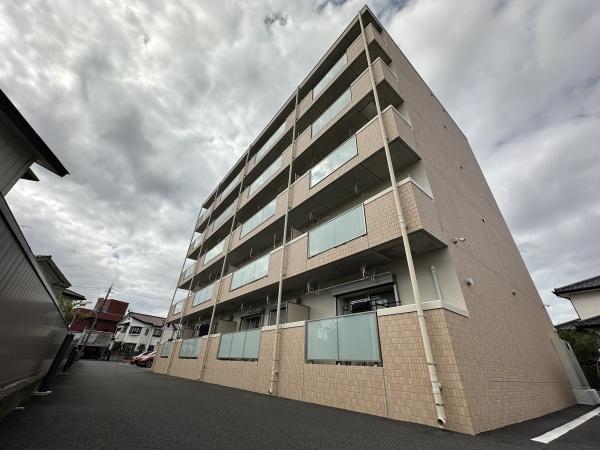 RAFFINE IV