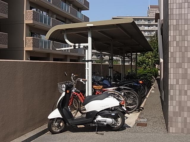 LA VISTA HIROSE