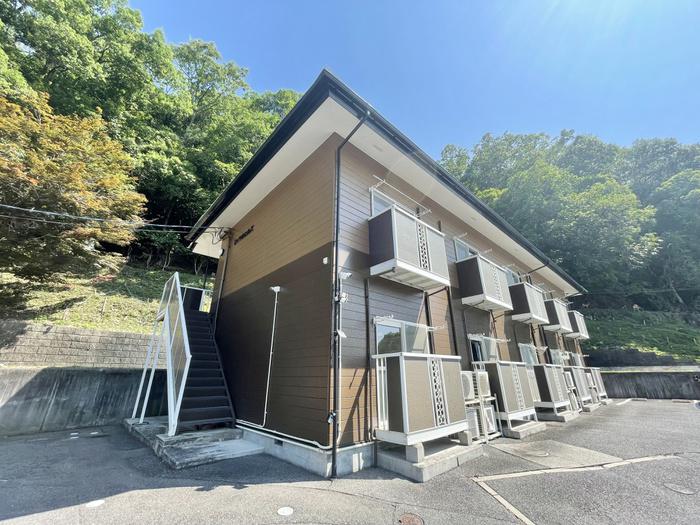 ロイヤルヒルズA棟