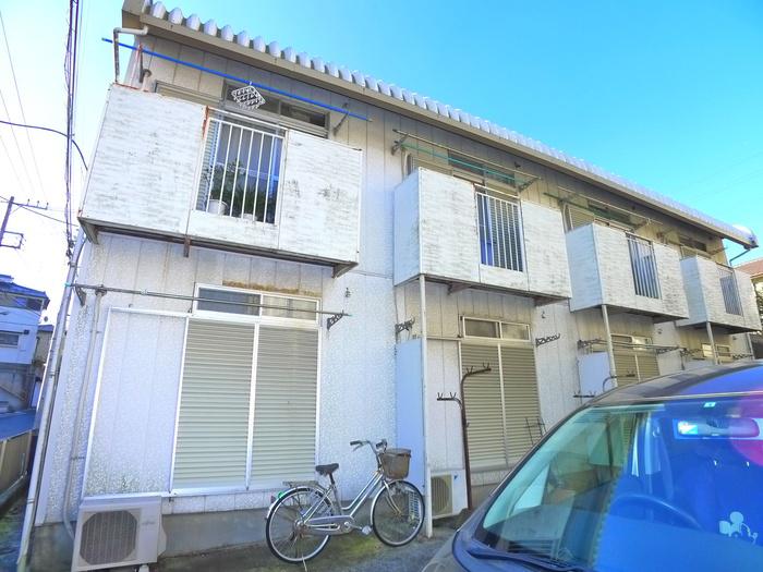 レピュート高岡 A棟