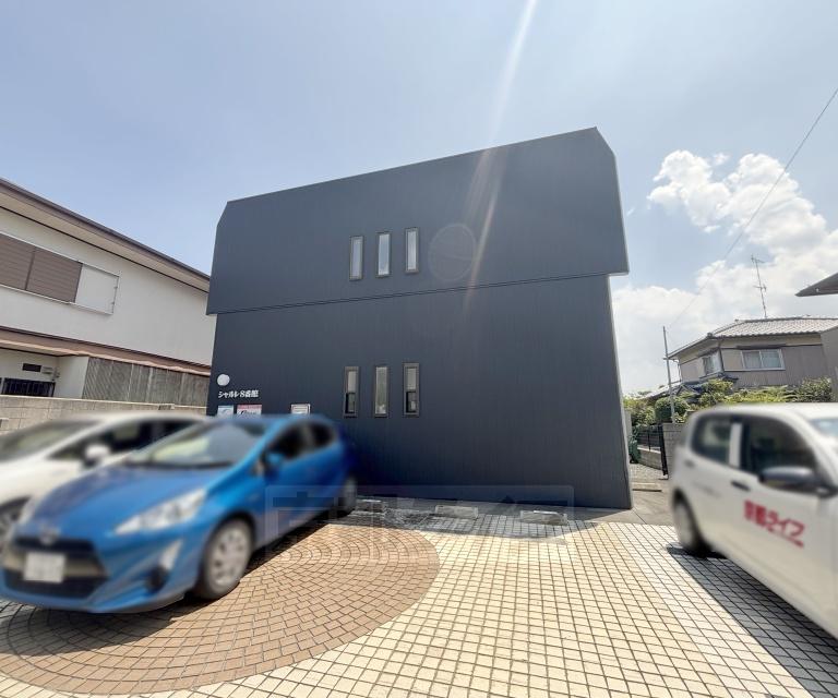 シャルレ8番館