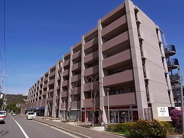 白鷹苦楽園マンション