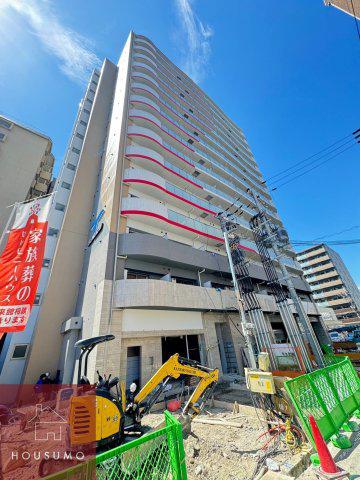 セレニテ江坂グランデ