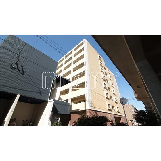 ラファセエスティーロ箱崎駅前