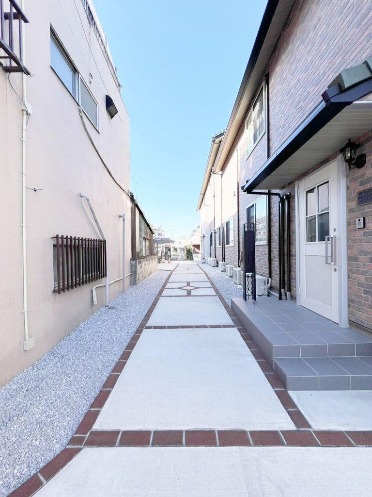 ＪＲ高崎線 桶川駅 徒歩7分 2階建 築1年