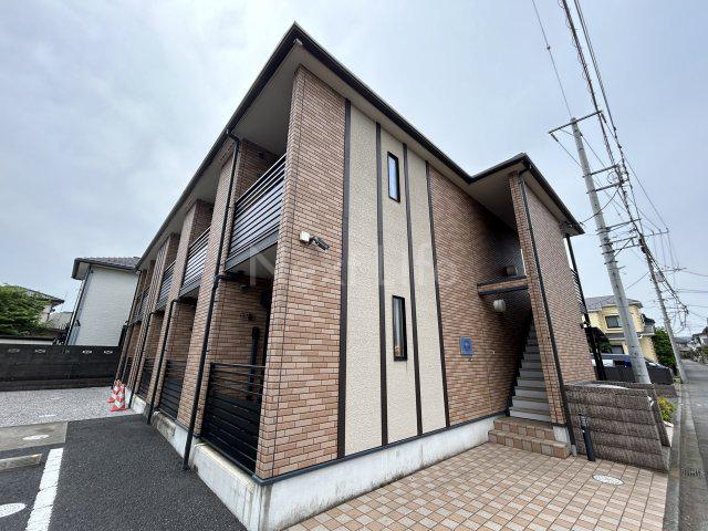 レオネクストクレエ