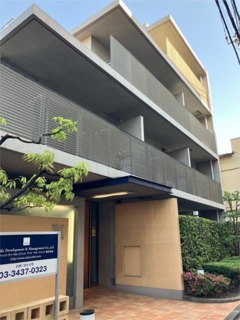 ラティエラ学芸大学