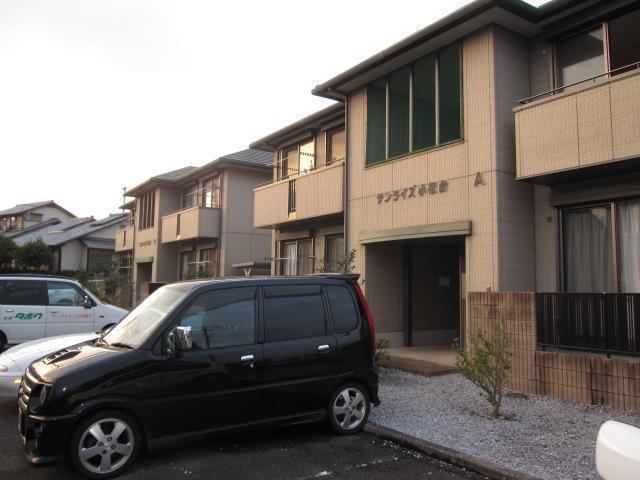 サンライズ小松台 A
