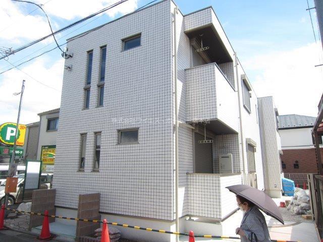SAKURA QUATRE 