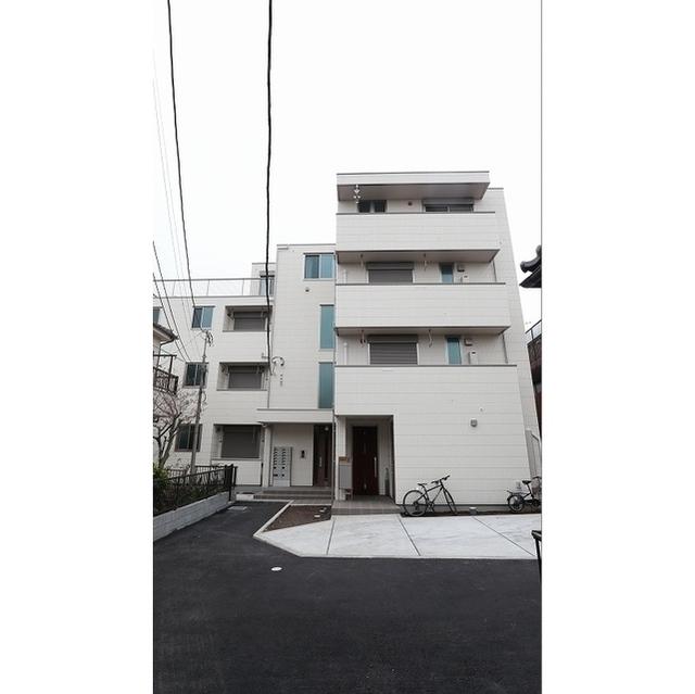 URBAN FLATS