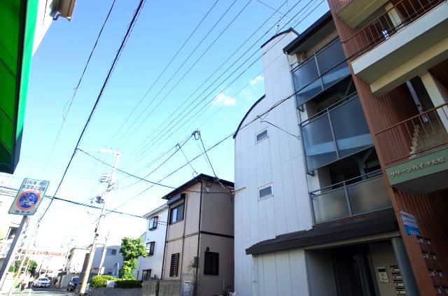 ヤングリーブス岡本