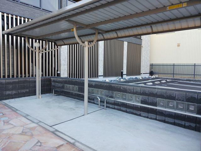 リエゾン学園前