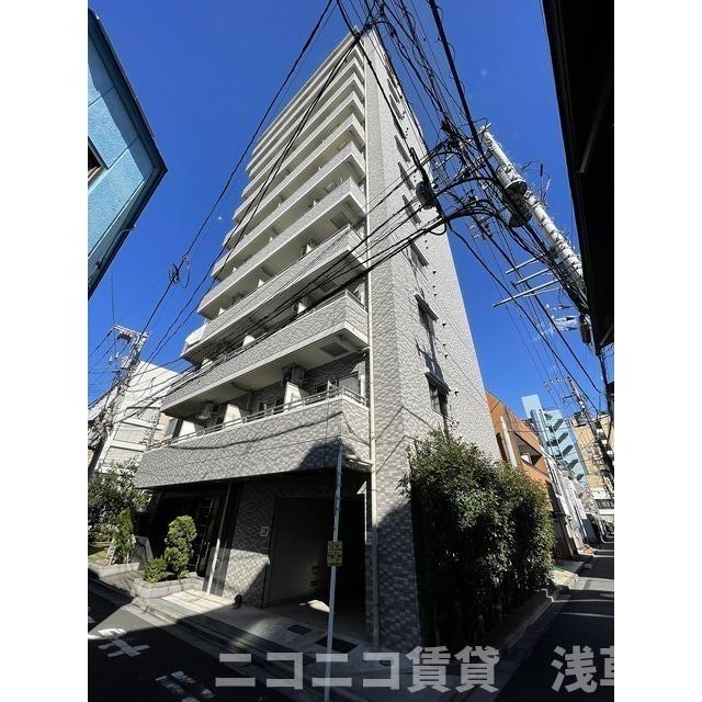 プレール・ドゥーク西大島駅前