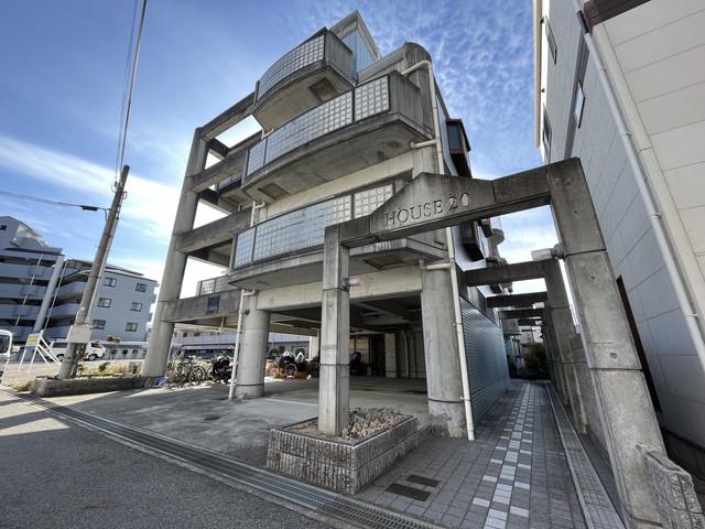 HOUSE20
