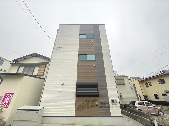 ハーモニーテラス御陵三蔵町