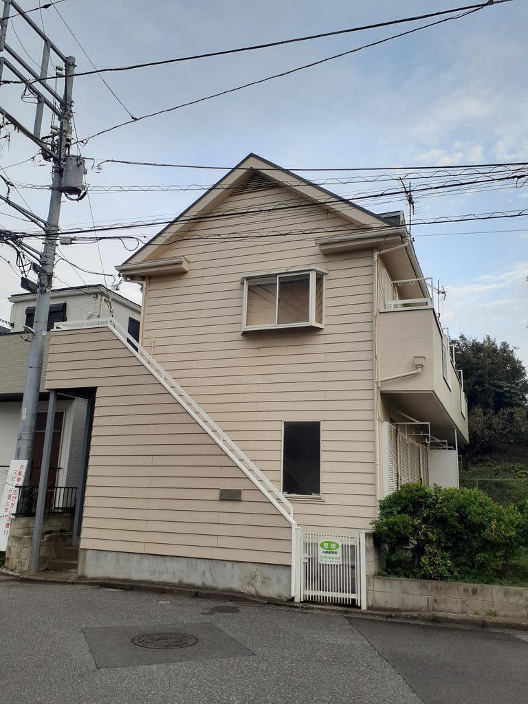 メゾン横戸(2K/1階)の外観写真