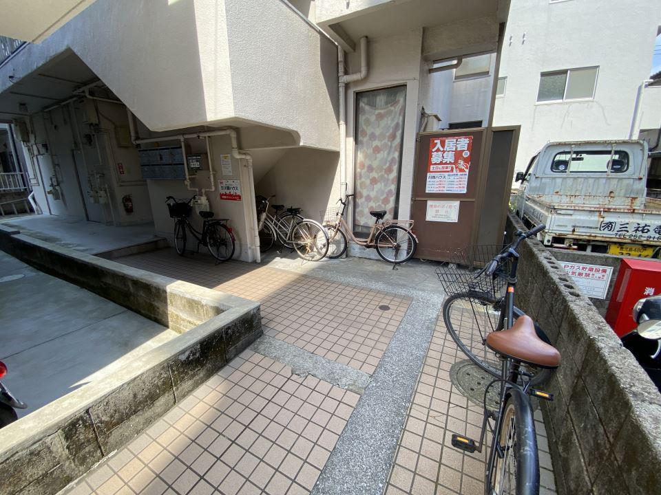 YYビル