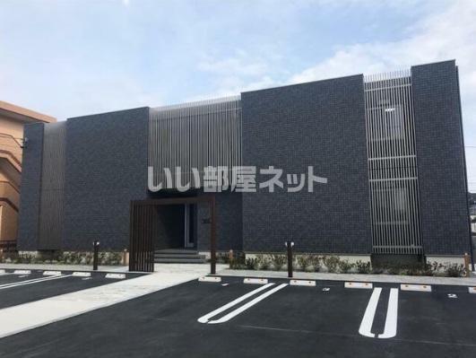 スクエアコート