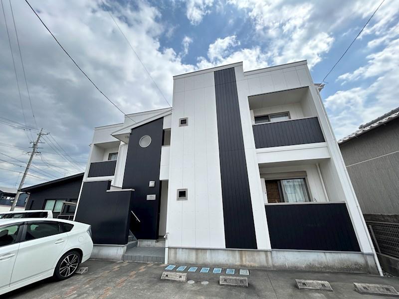 クレフラスト市野町