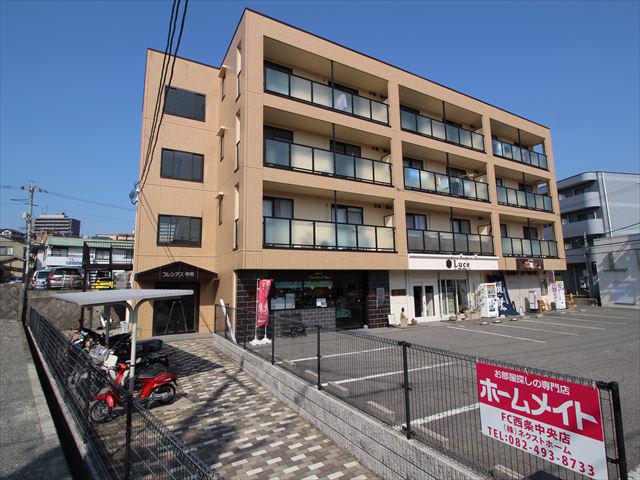 プレシアス中央