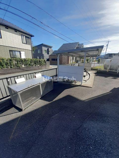 グリーンヴィレッジD棟