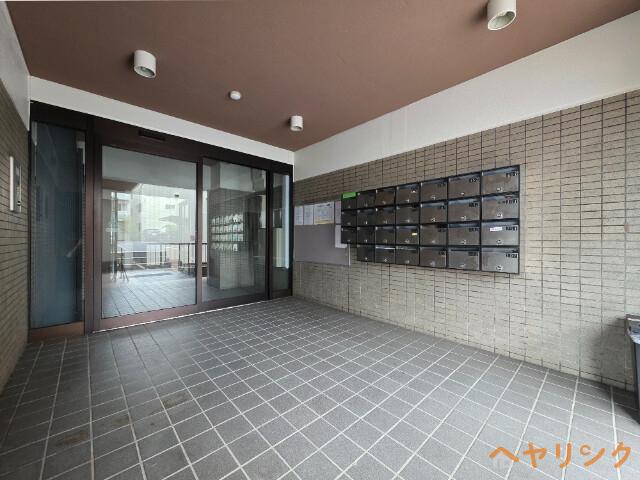 BES岩塚コート