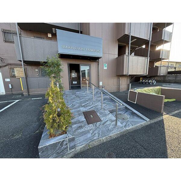 シーズンコート泰明町