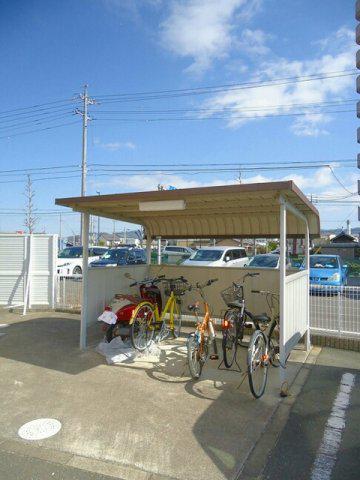 ストラーレ 牛川