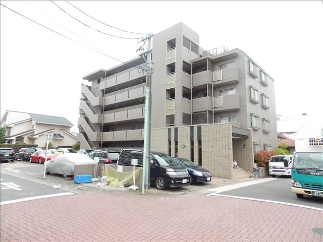ラトゥール一社
