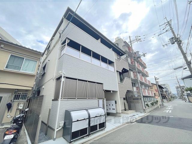 プライベートレジデンス西院2