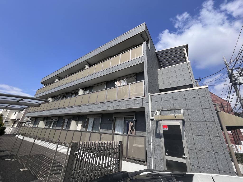 ラフォーレ大倉山六番館