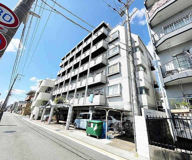 エクラ桂駅前