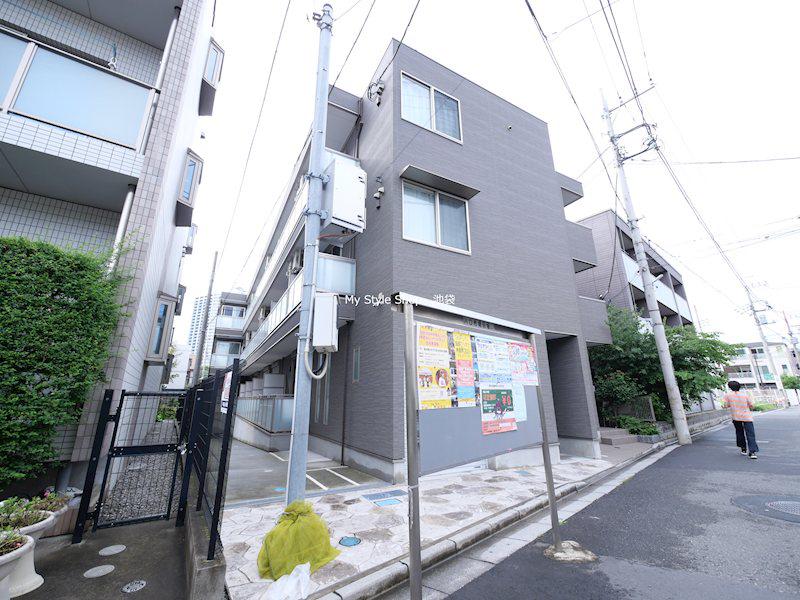 ティアレ川口