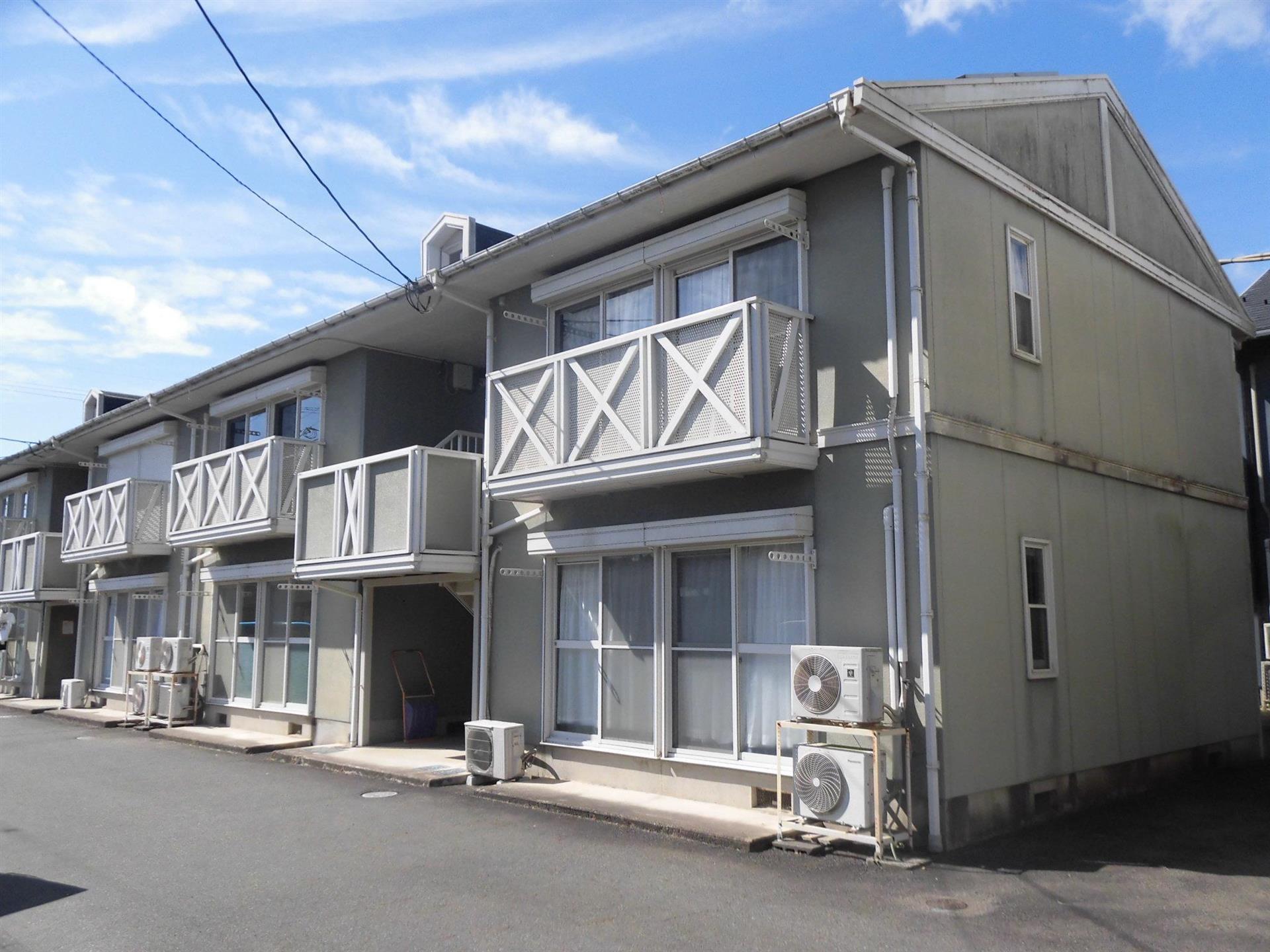 ファミールコーポ高屋8棟