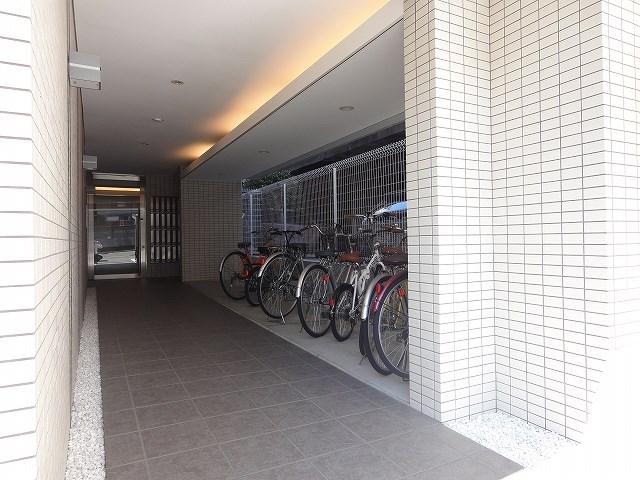 阪急京都線 西院駅(阪急) 徒歩8分 4階建 築17年