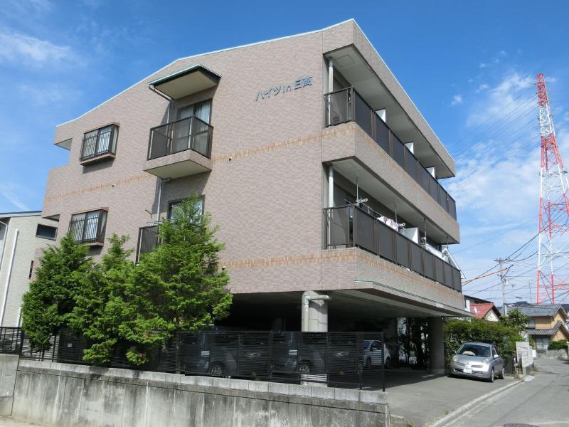 ハイツIN日高