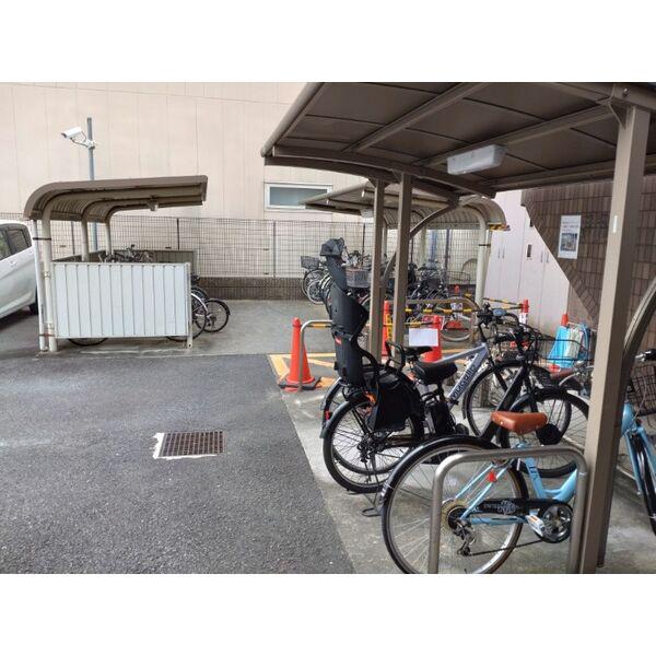 シュロス東白壁