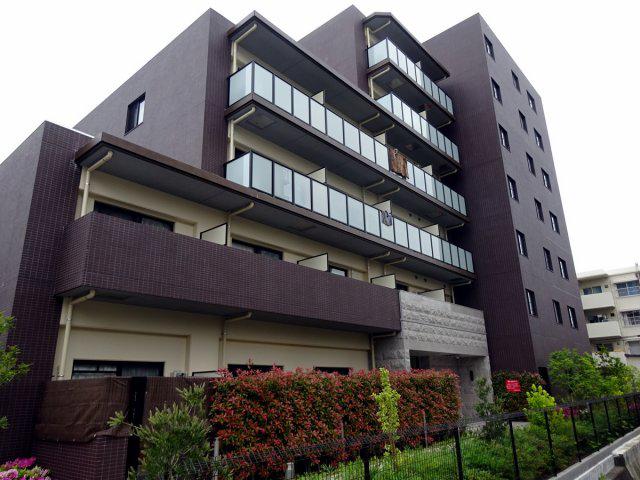 LA DOUCEIR西宮北口